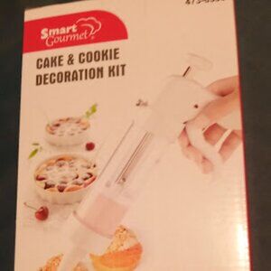 Smart Gourmet - Cake & Cookie Decoration Kit. NWT
